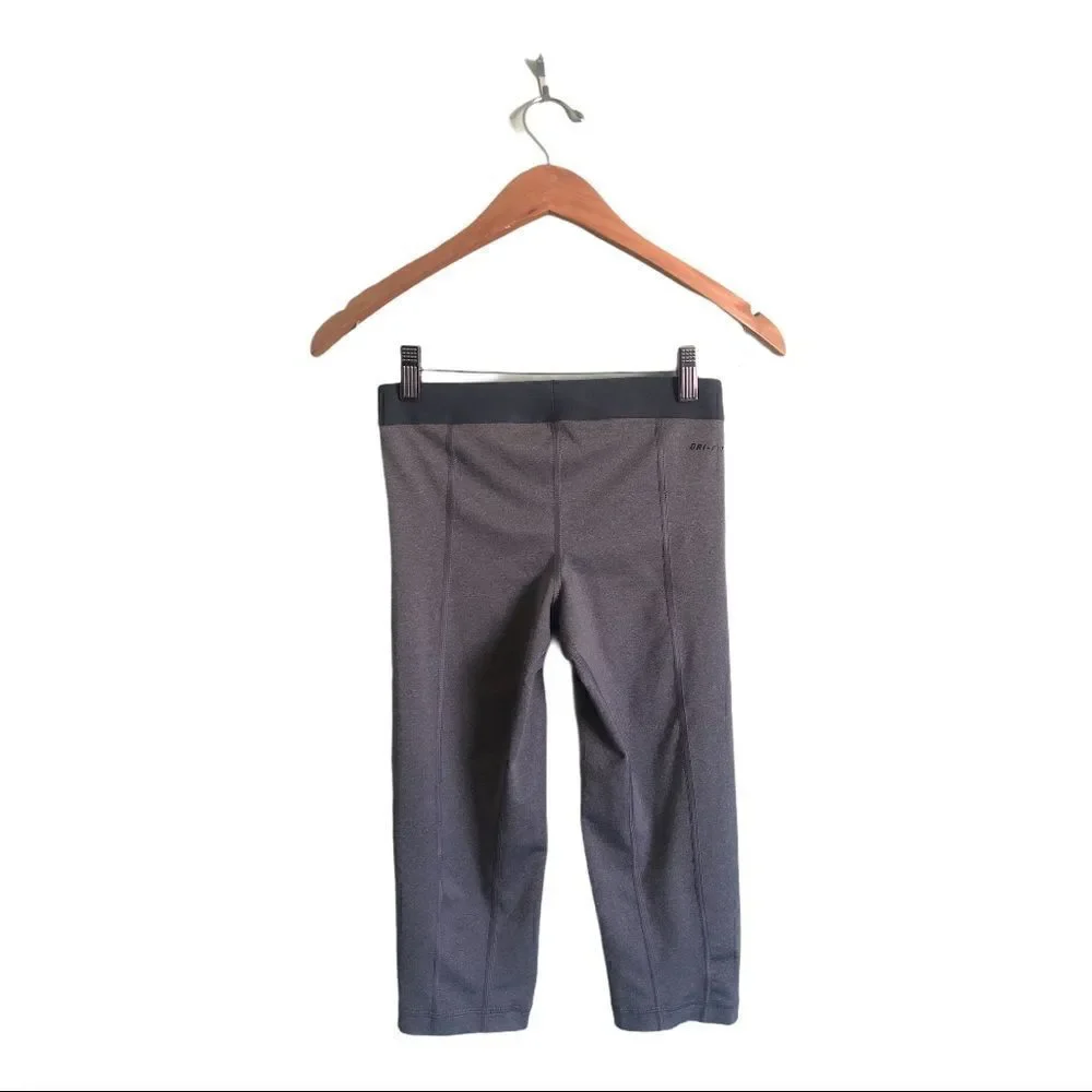 Nike Pro DriFit Cropped Gray Leggings XS